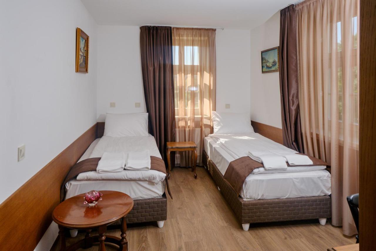 Hotel Splendid Plewen Zewnętrze zdjęcie